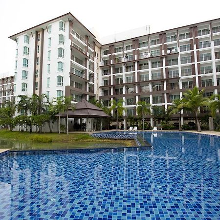 Ratchy Condo Бан Саре Екстериор снимка